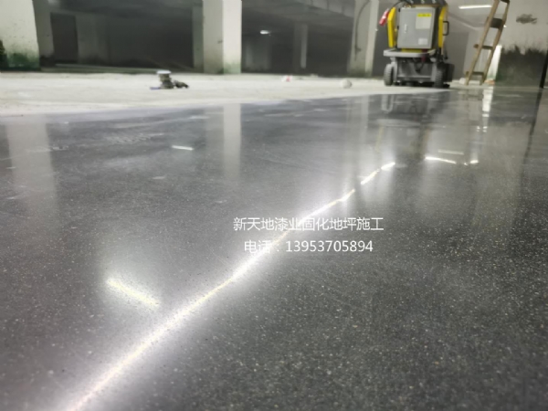 車庫地坪漆施工方案和價(jià)格？